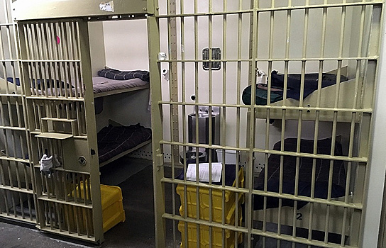 У россиян в тюрьмах США забрали прессу на родном языке