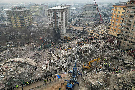 Число жертв землетрясений в Турции достигло 22 327