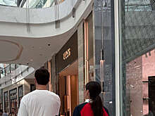 Модель Карина Истомина снялась со Смоловым и их дочерью