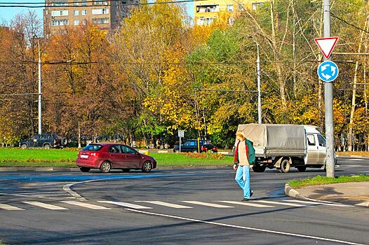 Верховный суд разъяснил правила проезда круговых перекрестков