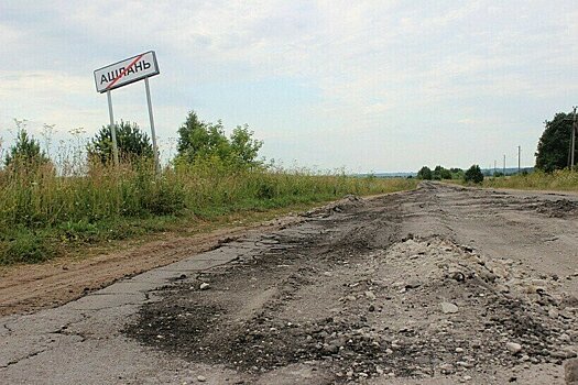 Жители Лопьяла хотят показать дорогу до их села Александру Соколову