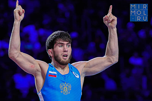 Заур Угуев и Магомед Курбанов выиграли чемпионат России по вольной борьбе