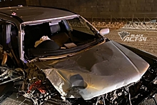Пьяный водитель на Subaru Forester врезался в опору Октябрьского моста в Новосибирске