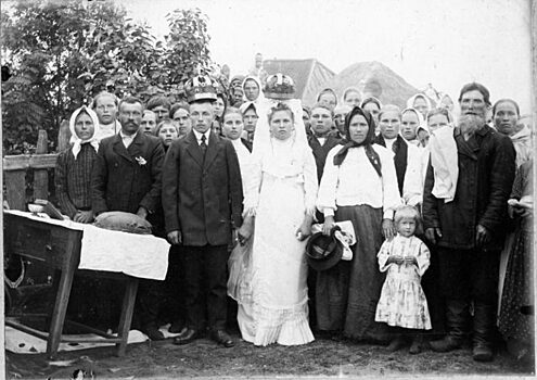 Свекровь или теща: кого на Руси ненавидели больше