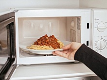 Диетолог Журавлева предупредила об опасности микроволновок