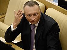 Жена задержанного сенатора Савельева рассказала о предупреждении мужа