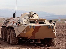 Военные инструкторы РФ провели стрельбы из БТР с военнослужащими Таджикистана