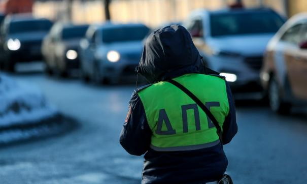 Mercedes сбил мужчину на пешеходном переходе в Москве