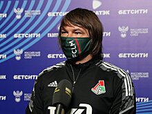 Дмитрий Сенников: Лоськов не руководит «Локомотивом», а просто сидит на скамейке
