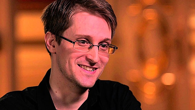 Сноуден и его супруга намерены получить гражданство России