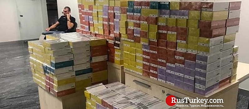 Украинский турист пытался ввезти в Турцию 7,8 тыс. пачек электронных сигарет