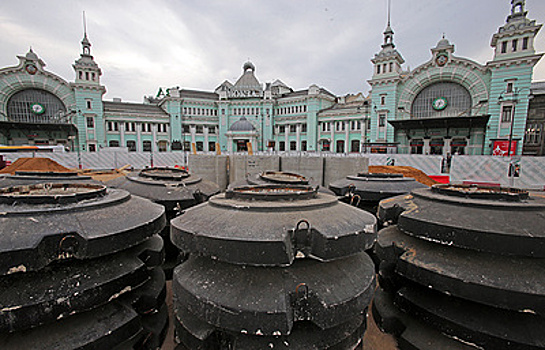 Несколько улиц в Москве закроют для движения транспорта на выходные