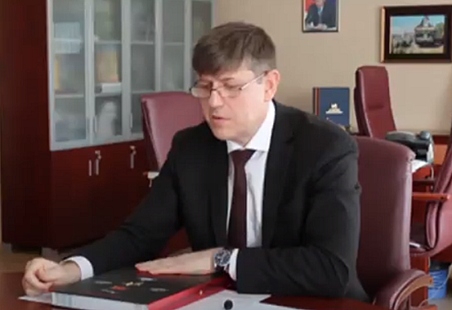 Глава Калининграда Андрей Кропоткин подарит свою книгу губернатору Приморского края