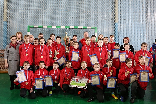 Юные футболисты из Каменки выиграли областное первенство