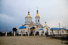 В астраханском селе Цветное освящён храм Рождества Пресвятой Богородицы