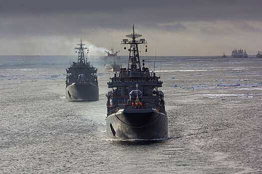 Главком ВМФ оценил действия "Адмирала Кузнецова" в Средиземном море