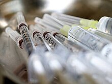 Медсестру заподозрили в подмене вакцин от COVID-19