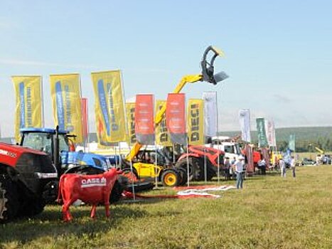 В Башкирии аграрии закупили сельхозтехнику на 6,1 млрд рублей
