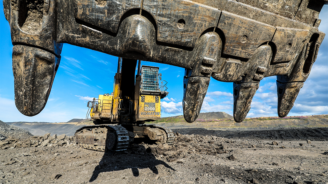 Шмыгаль: США в сделке по металлам обязались гарантировать безопасность Украине