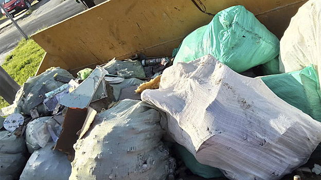 Новый Уренгой вновь оказался во власти стихийных свалок из строительного мусора