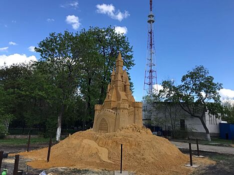 В Челябинске все скульптуры готовы к песочному фестивалю