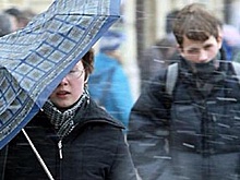 На города Сибири обрушился мощный ураган