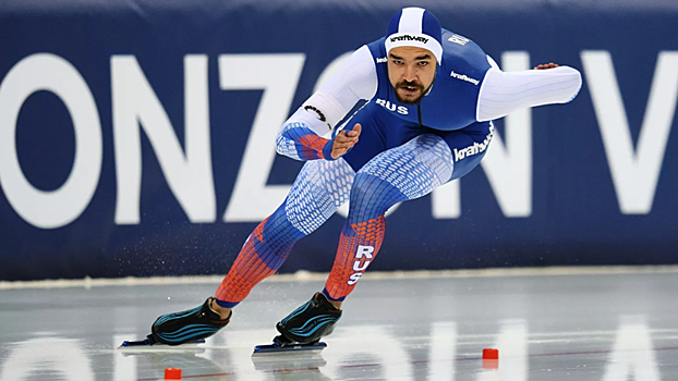 Конькобежец Арефьев выиграл забег на 500 м в Херенвене