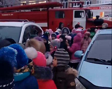 В Уфе из-за бесхозного предмета эвакуировали школу
