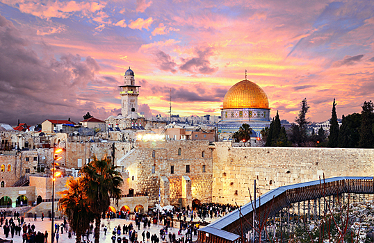 Вакцинированным «Спутником V» туристам разрешат въезжать в Израиль с 9 января