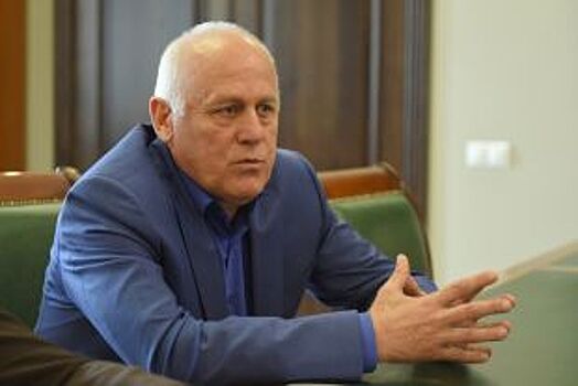 Глава Адыгеи поставил задачи по развитию футбола в регионе