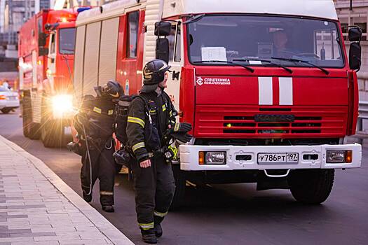 В центре Москвы загорелась квартира в доме постройки начала XX века