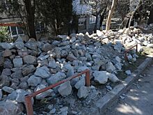 В Ялте, Алупке и посёлках начался масштабный ремонт лестниц, подпорных стен и противооползневых сооружений