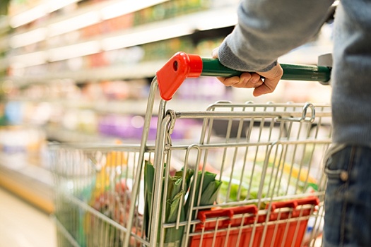 Документ о "российской полке" не будет вводить квоты на отечественные продукты