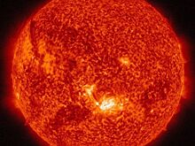Мощная вспышка на Солнце привела к ухудшению связи в Европе и Америке