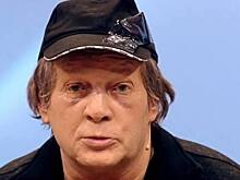 Крис Кельми госпитализирован в Москве после алкогольного припадка