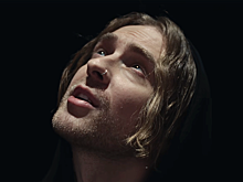 Егор Крид выпустил клип на одну из своих самых личных песен «Одиноко»