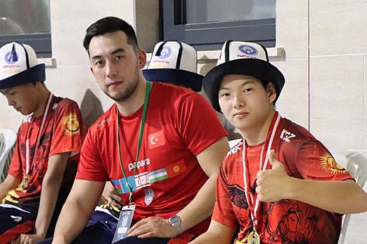 Команда парапловцов из Кыргызстана готовится к борьбе за Кубок Москвы