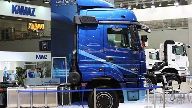Рынок новых грузовых автомобилей в РФ вырос в феврале на 40% - до 6 тыс. единиц