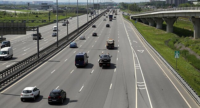 В Совфеде считают, что порог скорости в 150 км/ч допустим на дорогах с шестью полосами
