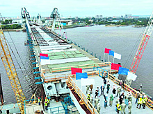 Стало известно, почему по мосту через Зею будут ездить только «легковушки»