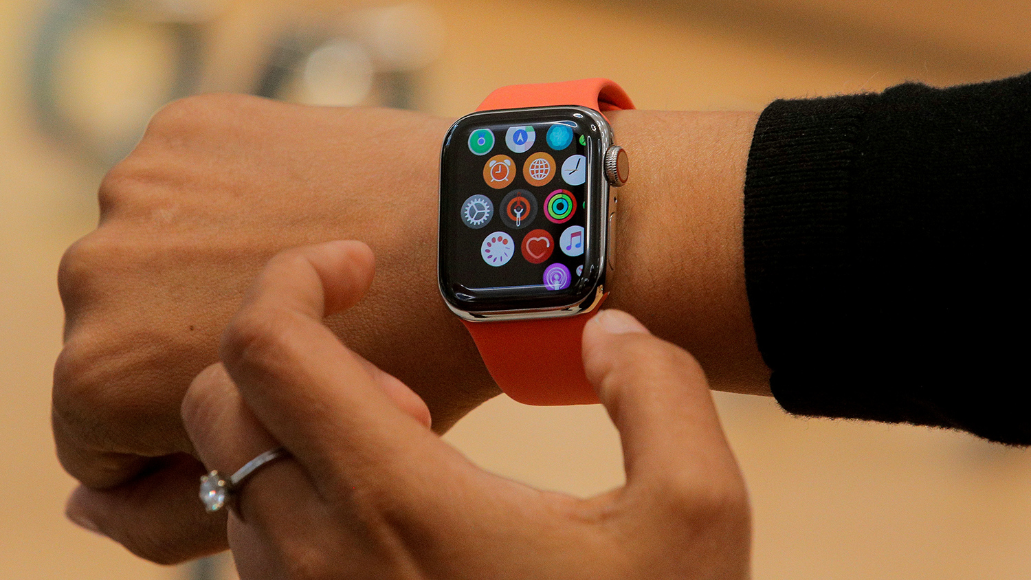Британка пожаловалась на «спасательную» функцию часов Apple Watch
