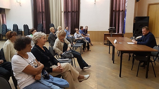 Глава управы района Хорошево-Мневники встретился с общественными советниками