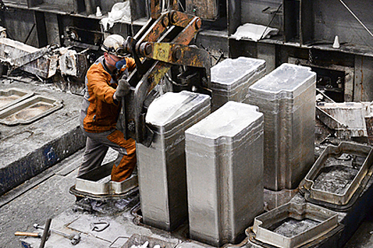 Акции «Русала» рухнули после обыска ФБР у Дерипаски