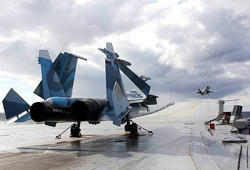 "Взять в клещи" над морем: чем вооружена авиация ВМФ РФ