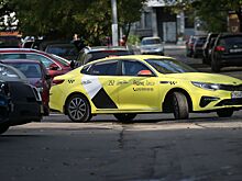 Автостраховщики: без аварий ездят лишь 12% такси