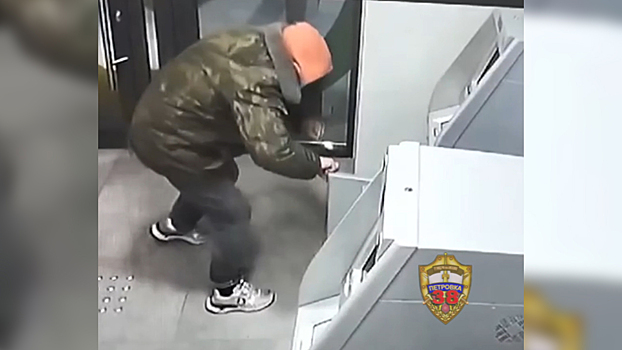 Мужчину задержали по подозрению в краже ювелирных украшений из квартиры на северо-западе Москвы