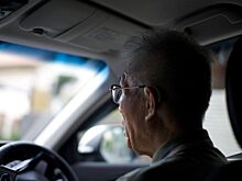 В Японии 82-летний мужчина 60 лет ездил без водительского удостоверения