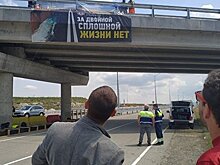 "За двойной сплошной жизни нет": строители "Тавриды" о соблюдении ПДД
