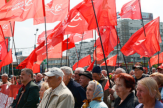 Украинцы записались в коммунисты и геи ради убежища в Европе
