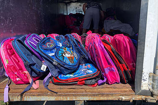 Добровольцы из Краснодара передали детям из Херсонской области 500 школьных наборов